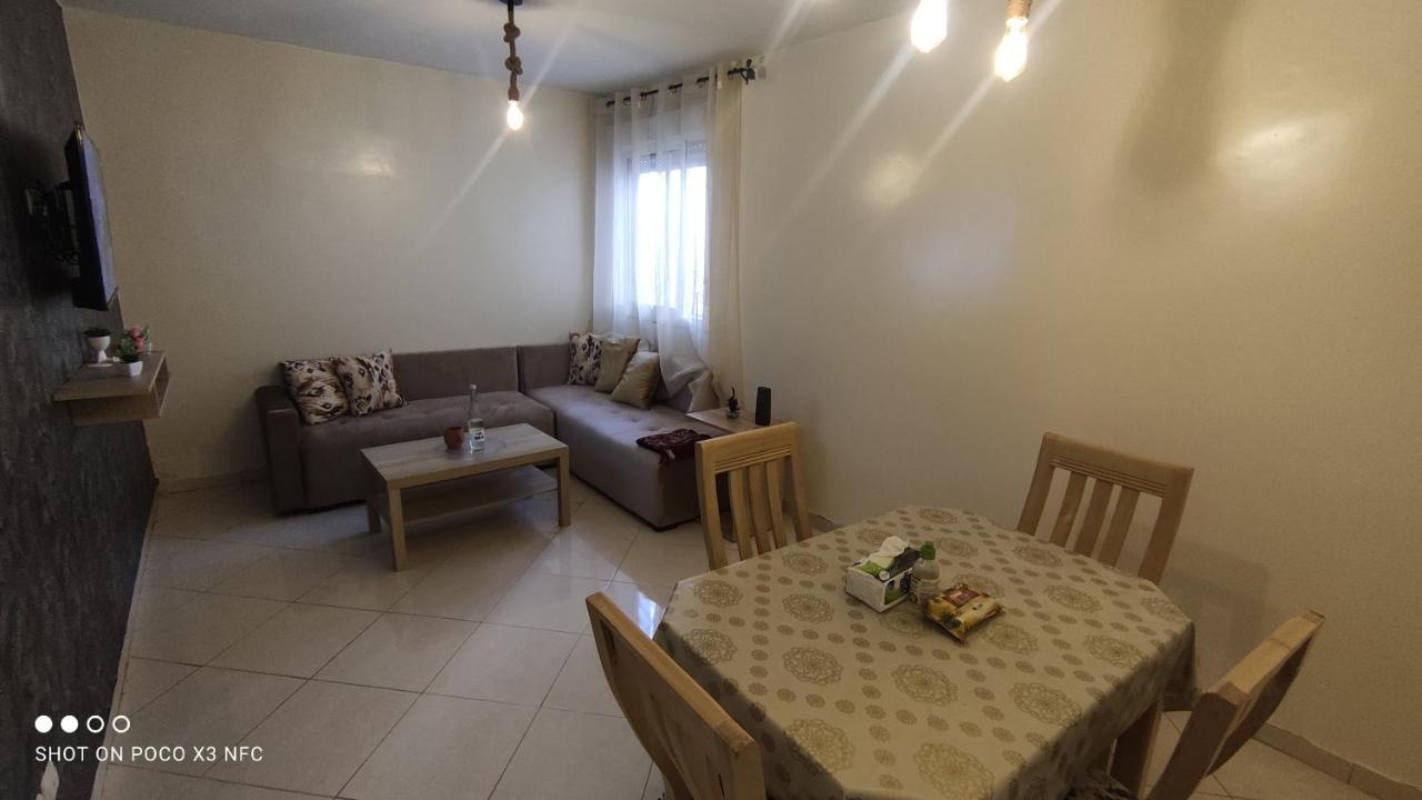 Beautiful Ground-Floor Apartment With Portable Air Conditioning, Parking, And Free Wi-Fi الدار البيضاء المظهر الخارجي الصورة