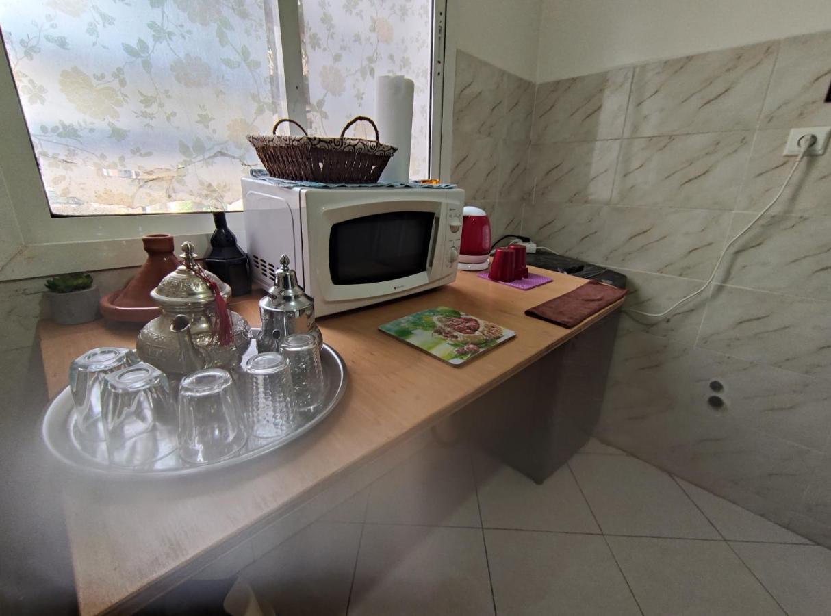 Beautiful Ground-Floor Apartment With Portable Air Conditioning, Parking, And Free Wi-Fi الدار البيضاء المظهر الخارجي الصورة